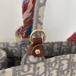 【写真あり】ワンタッチでトートをショルダーに!ミニマリストのバッグ活用チャレンジ